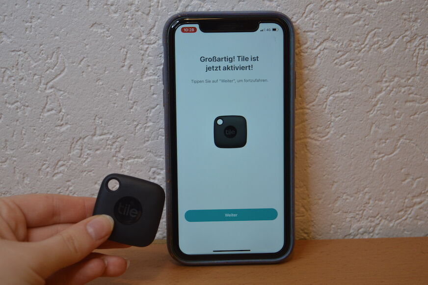 Tile Mate neben Apple iPhone